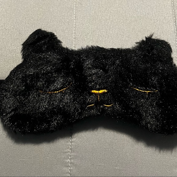 Black Cat Sleep Mask Eye Covering Youth Size Velcro Adjustable Cute Sleepwear - Picture 2 of 3